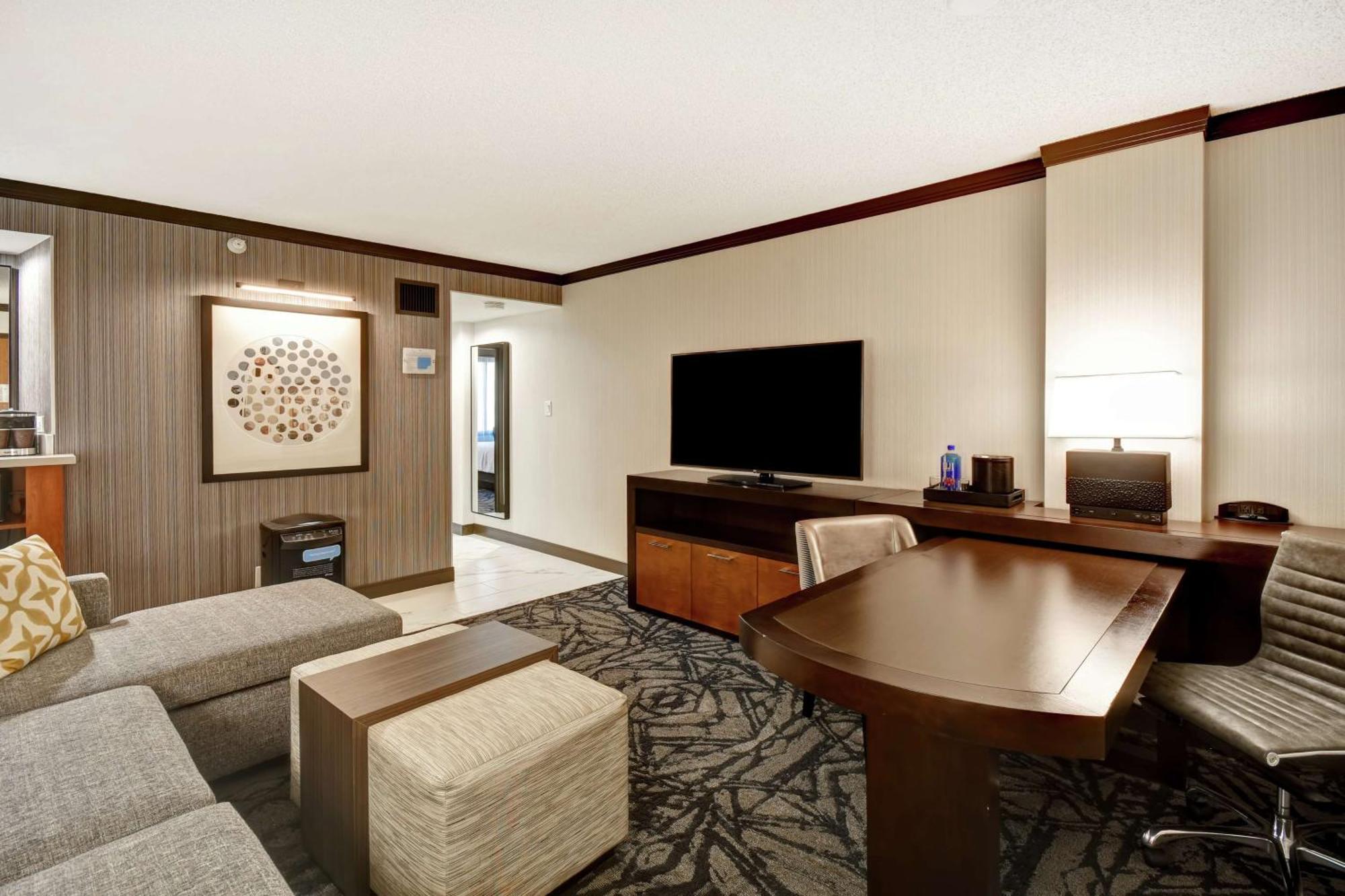 Hotel Embassy By Hilton Silicon Valley 4*