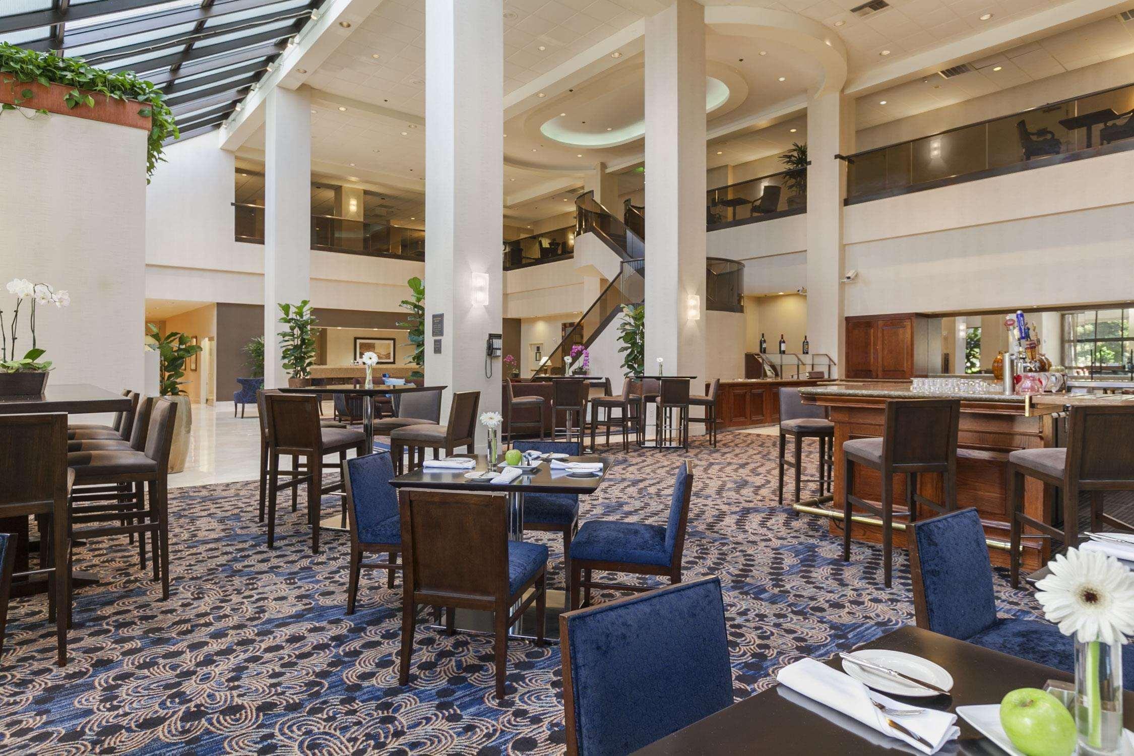 Hotel Embassy By Hilton Silicon Valley Santa Clara