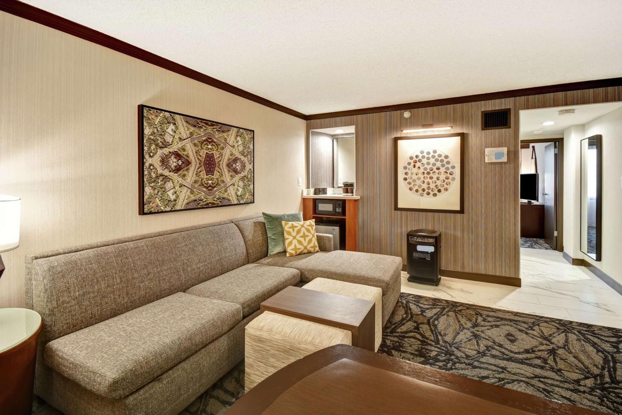 Hotel Embassy By Hilton Silicon Valley 4*